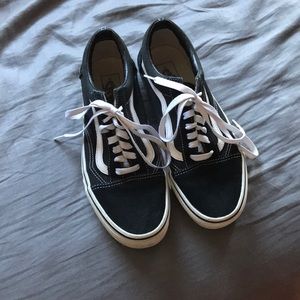 Black Classic Vans